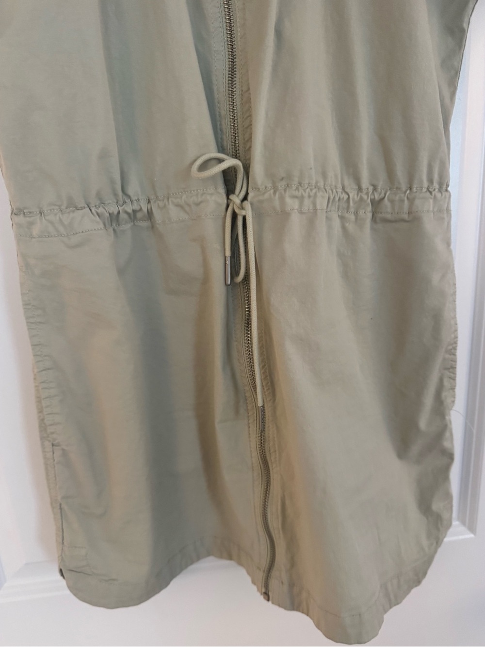 Like New! Pistola Pistachio Meg Dress/ Size Medium - Picture 7 of 10